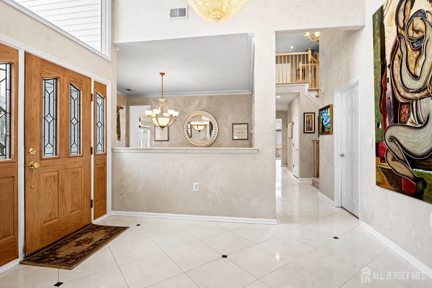 8 Sherwood Dr, Monroe, NJ 08831 photo