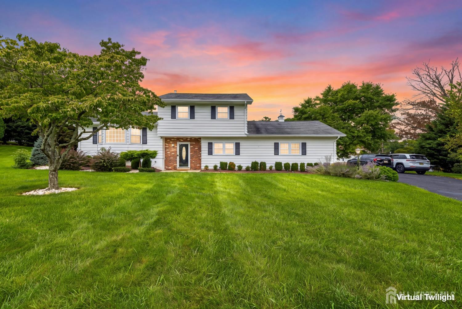 5 Travis Ct, Monroe, NJ 08831