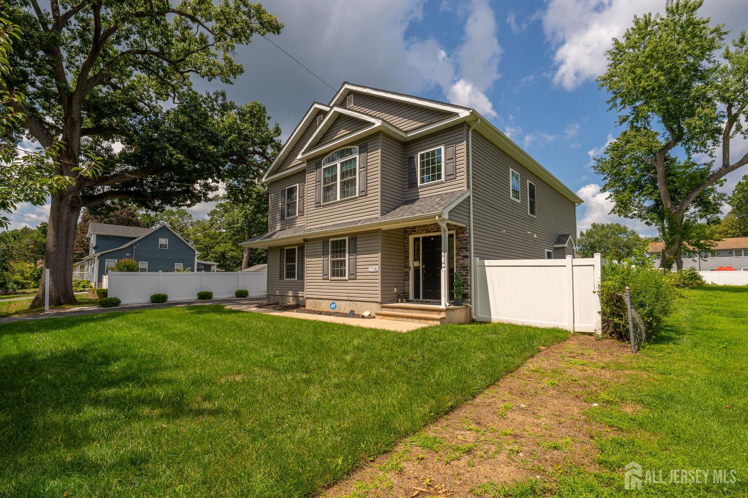 1718 W 4th St, Piscataway, NJ 08854 photo
