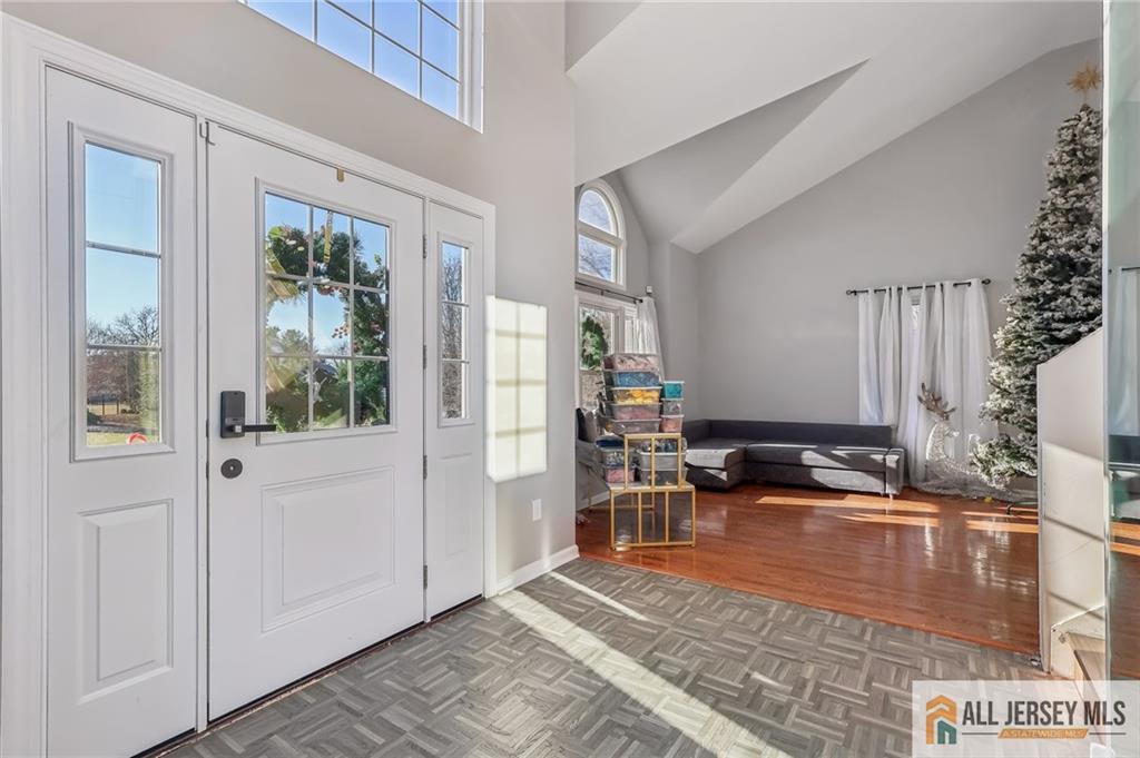 321 Snowgoose Ln, Harrison, NJ 08062 photo