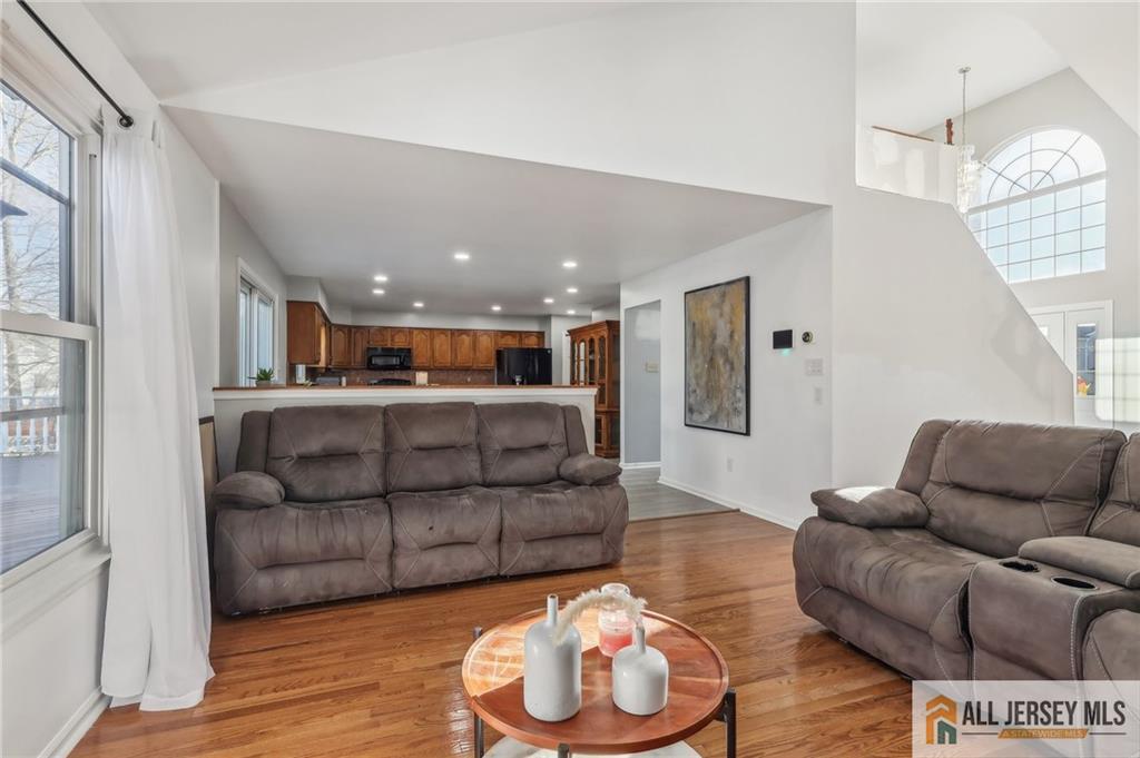 321 Snowgoose Ln, Harrison, NJ 08062 photo