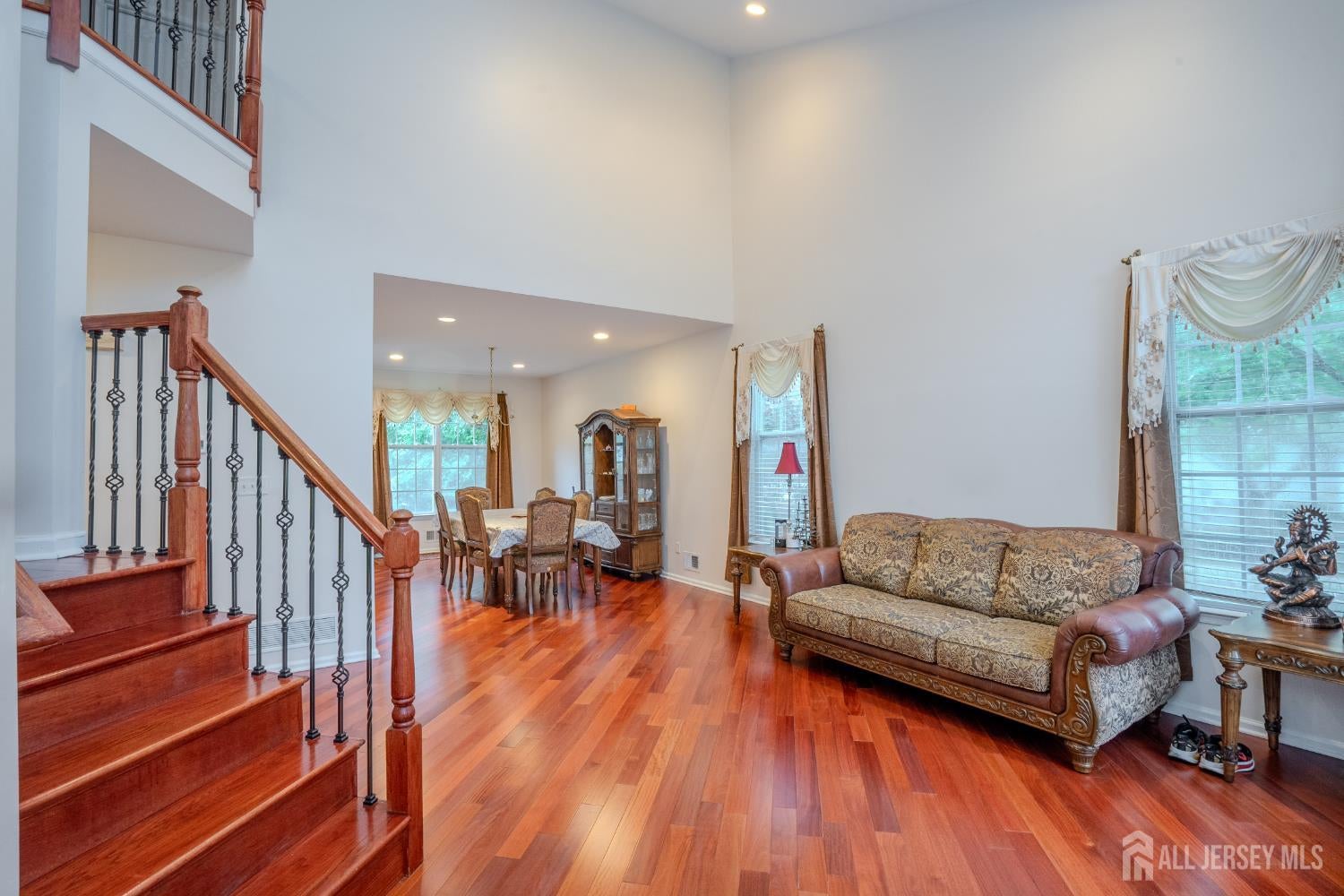 1101 Cottonwood Ct, North Brunswick, NJ 08902 photo