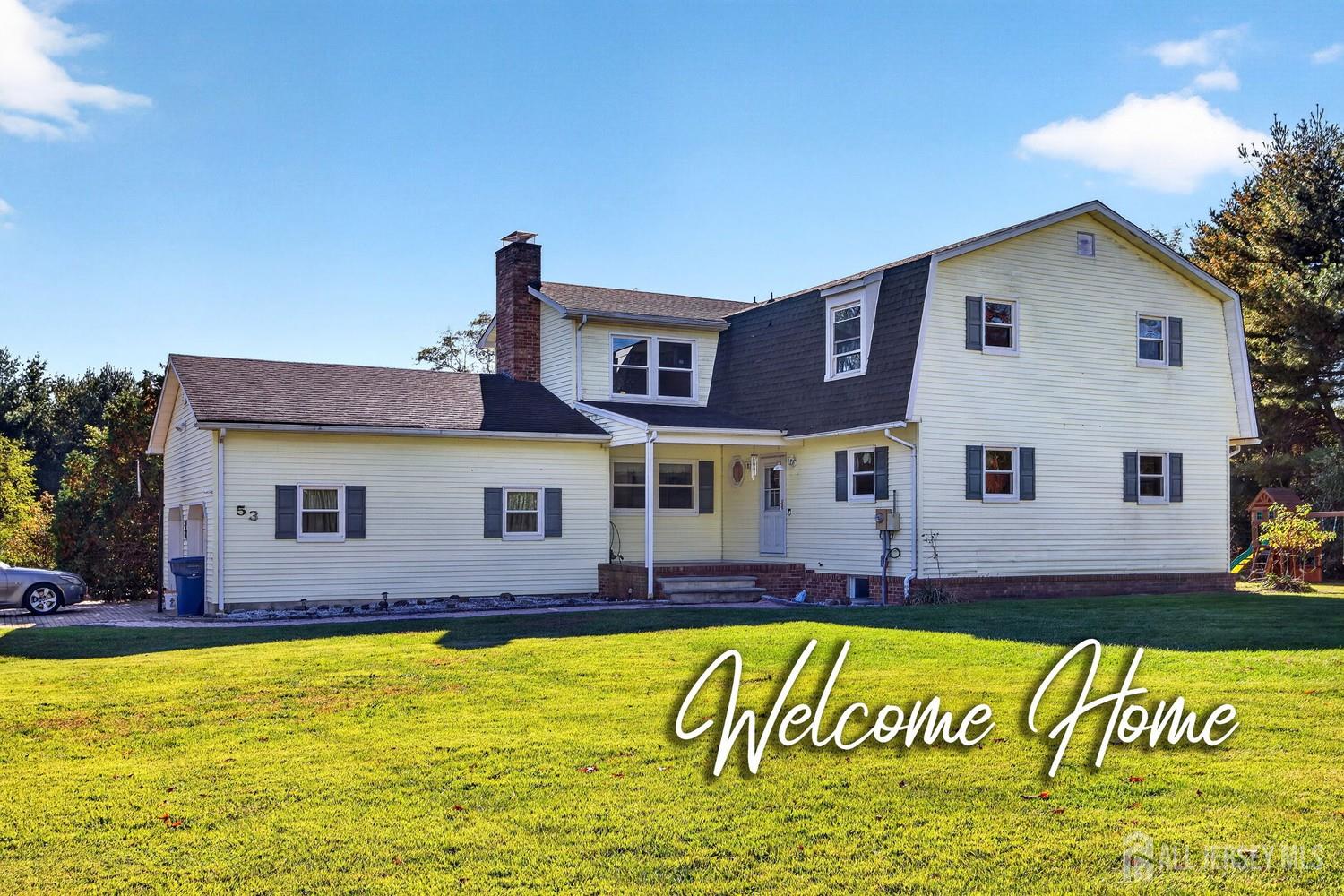 53 Hoffman Rd, Monroe, NJ 08831