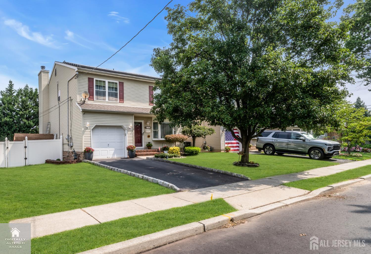 266 Thomas St, Woodbridge Proper, NJ 07095 photo