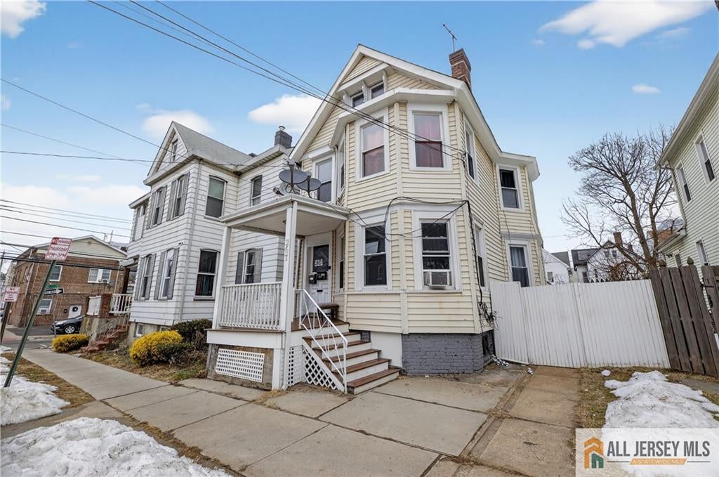 267 Townsend St, New Brunswick, NJ 08901 photo