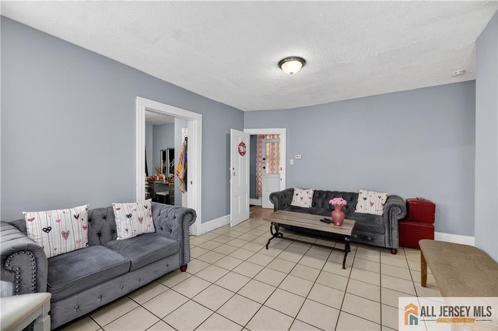 267 Townsend St, New Brunswick, NJ 08901 photo
