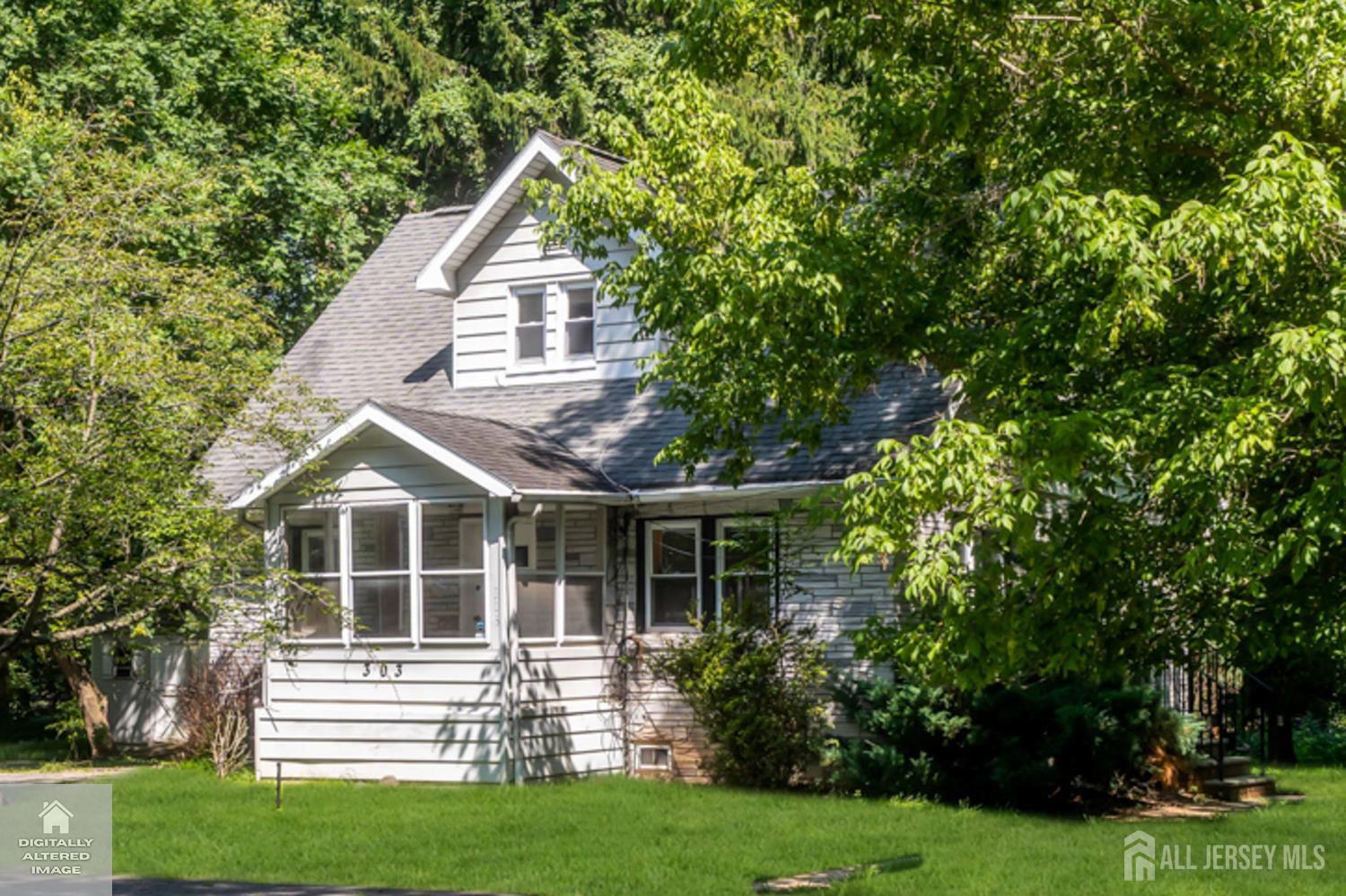 303 Stephenson Ave, Middlesex, NJ 08845