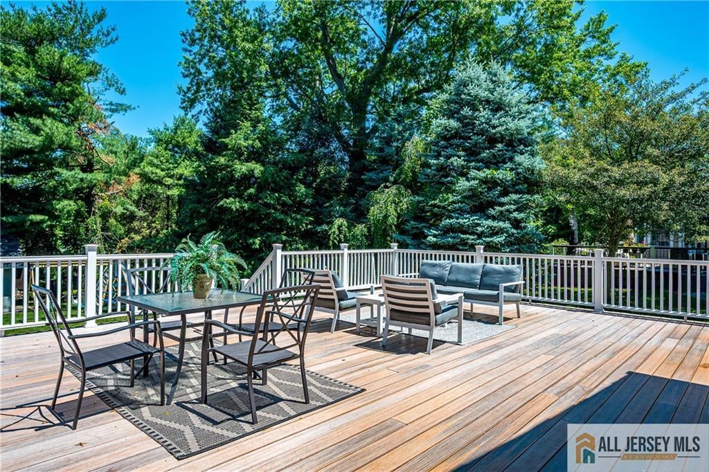 76 Spring St, Metuchen, NJ 08840 photo