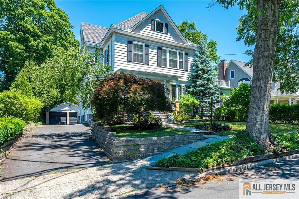 76 Spring St, Metuchen, NJ 08840 photo