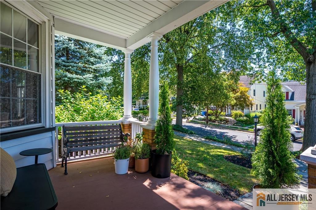 76 Spring St, Metuchen, NJ 08840 photo