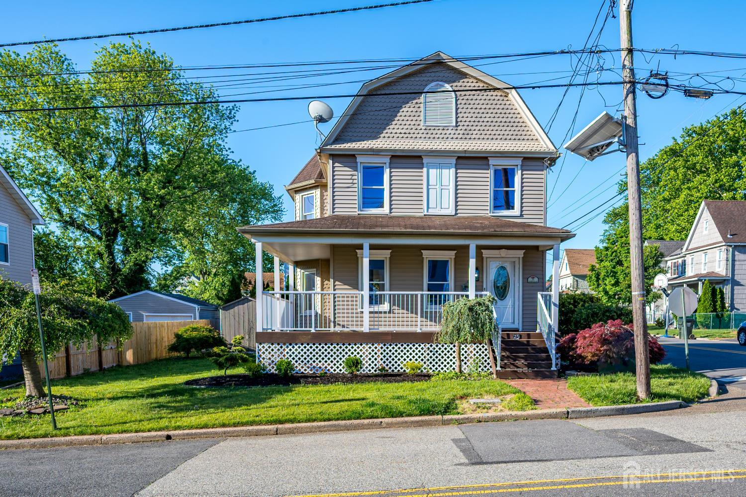 25 Homestead Ave, Avenel, NJ 07001