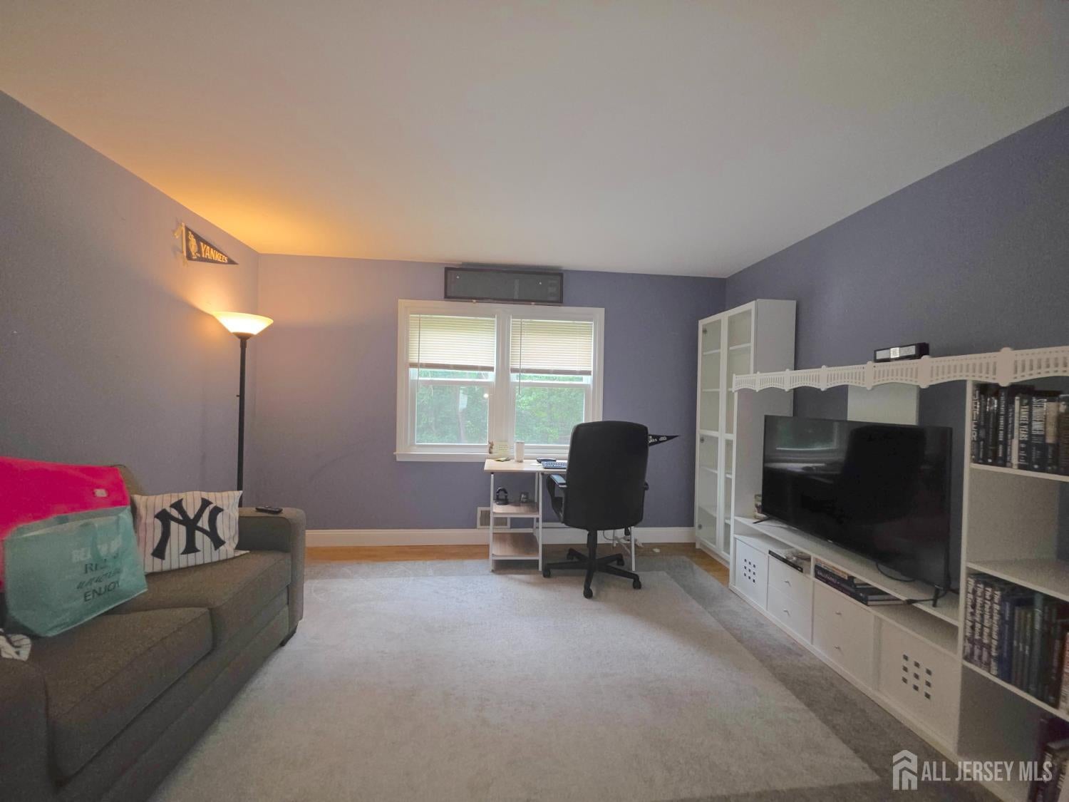 16 Glynn Ct, Parlin, NJ 08859 photo