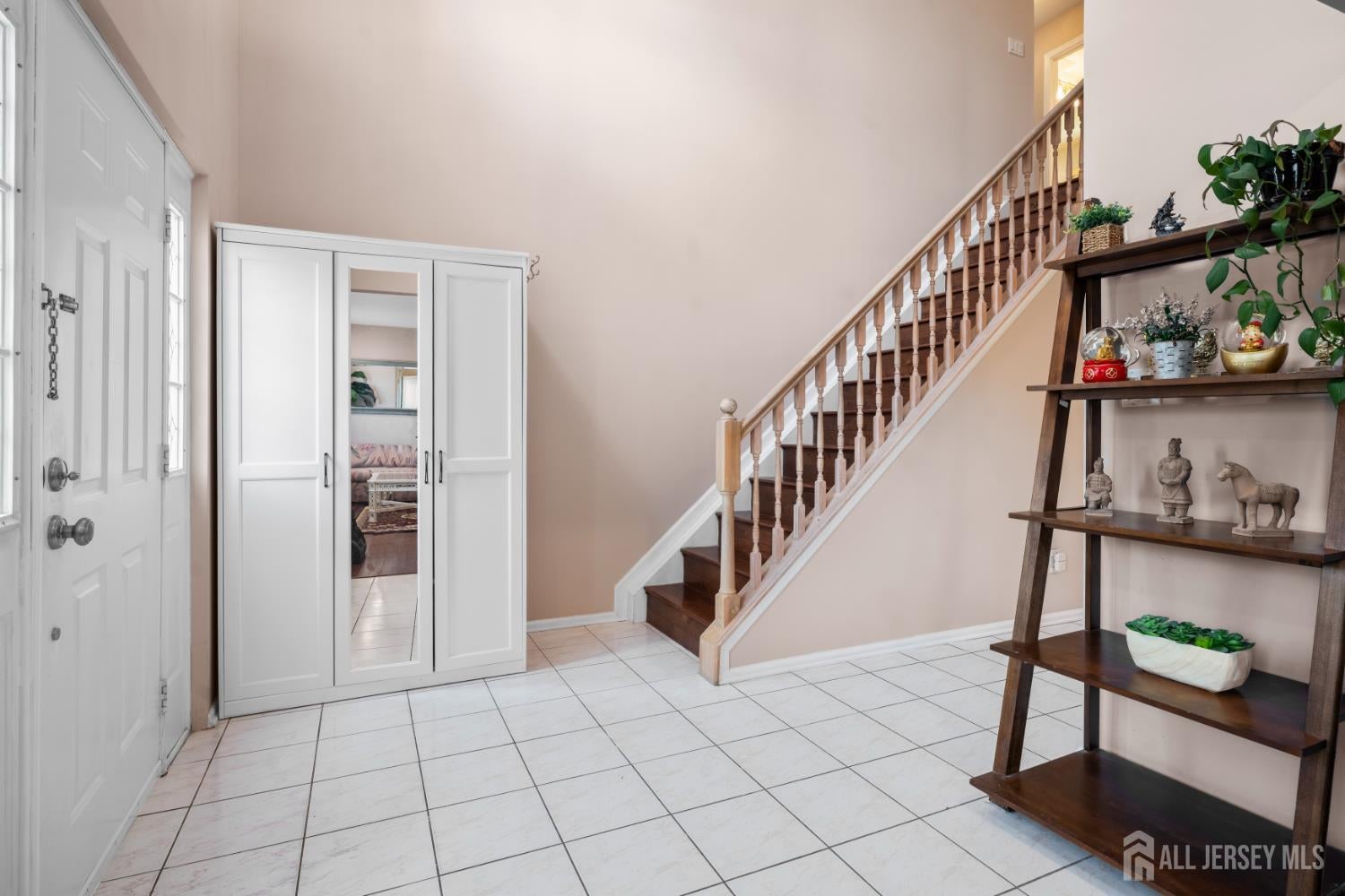 23 Aldingham Cir, East Brunswick, NJ 08816 photo