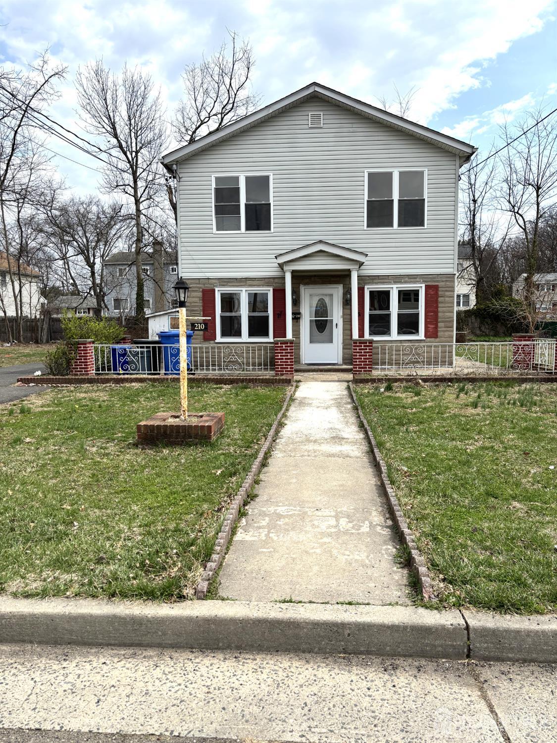 210 2 Street St, Middlesex, NJ 08846