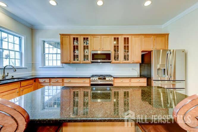 1812 E Bellew Pl, South Plainfield, NJ 07080 photo