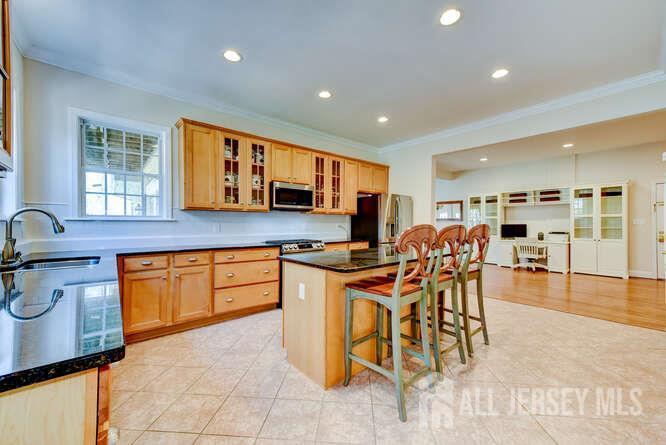 1812 E Bellew Pl, South Plainfield, NJ 07080 photo