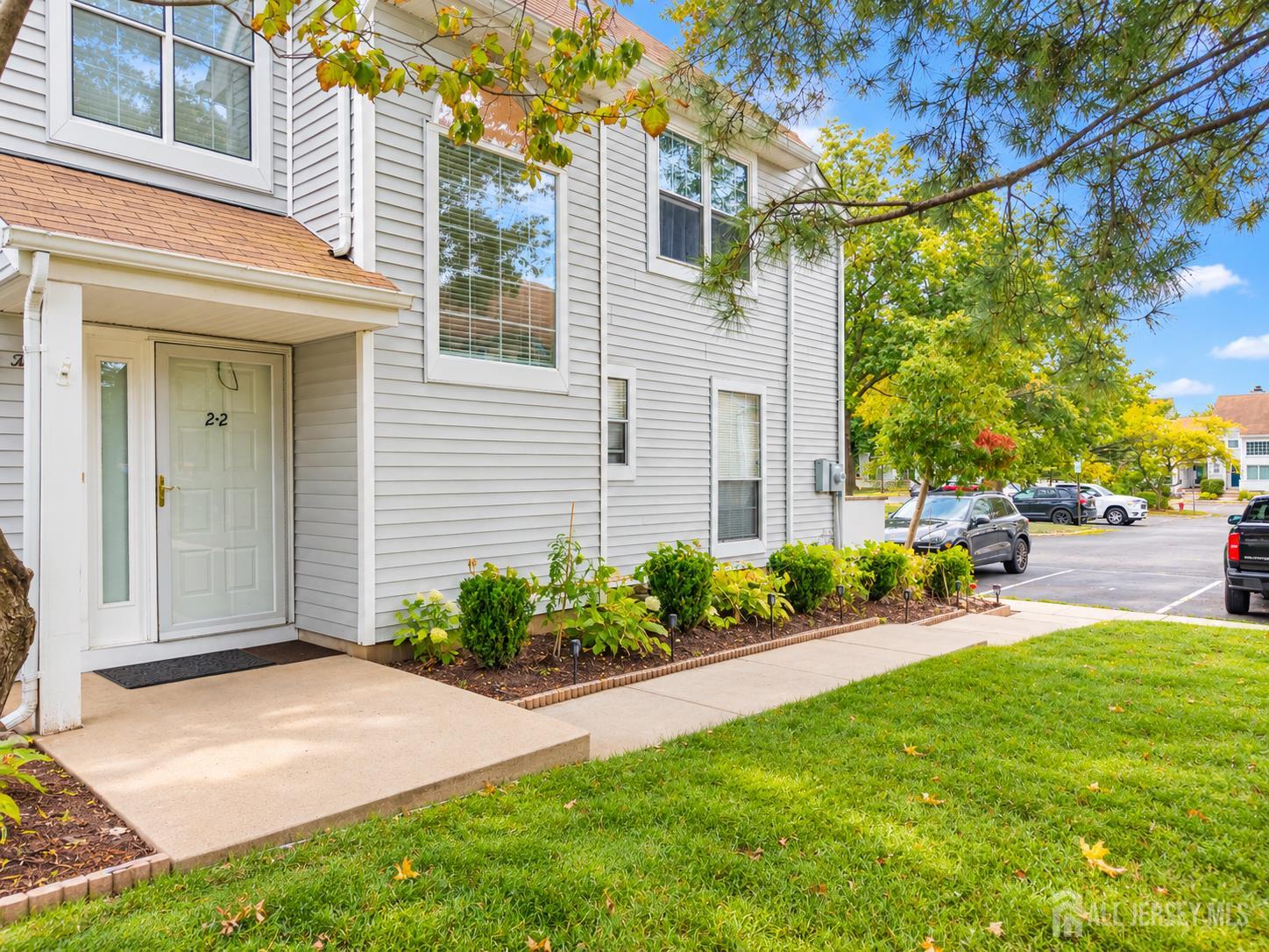 22 Borelle Sq, Sayreville, NJ 08859