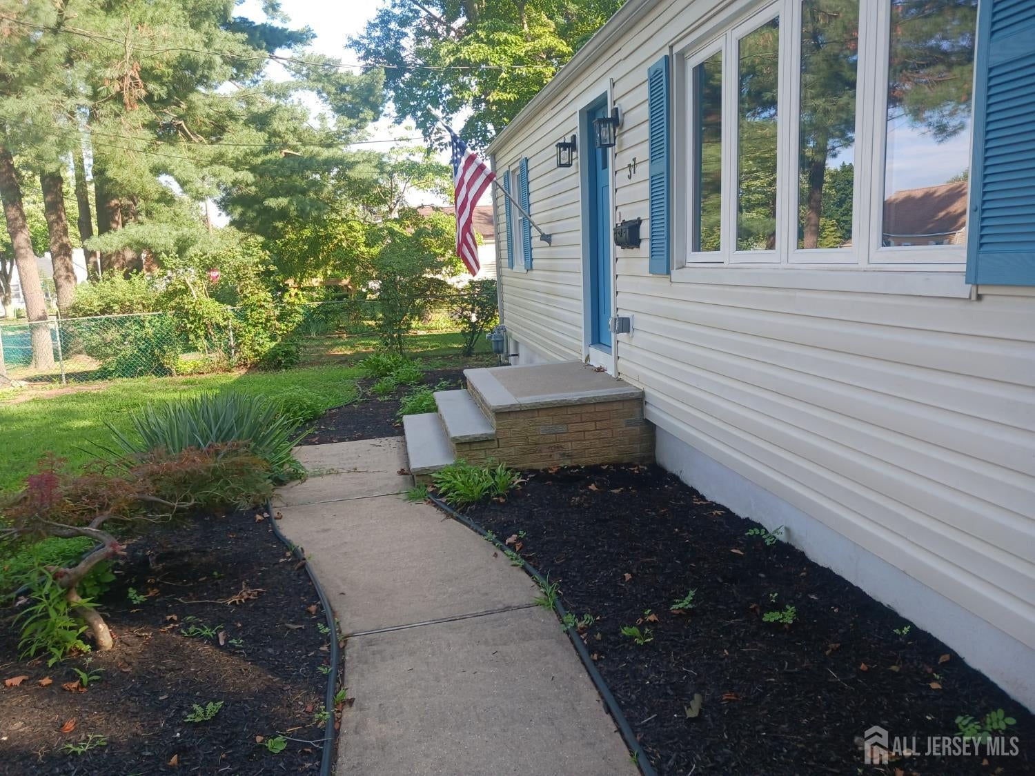 37 Harrison Ave, East Brunswick, NJ 08816 photo