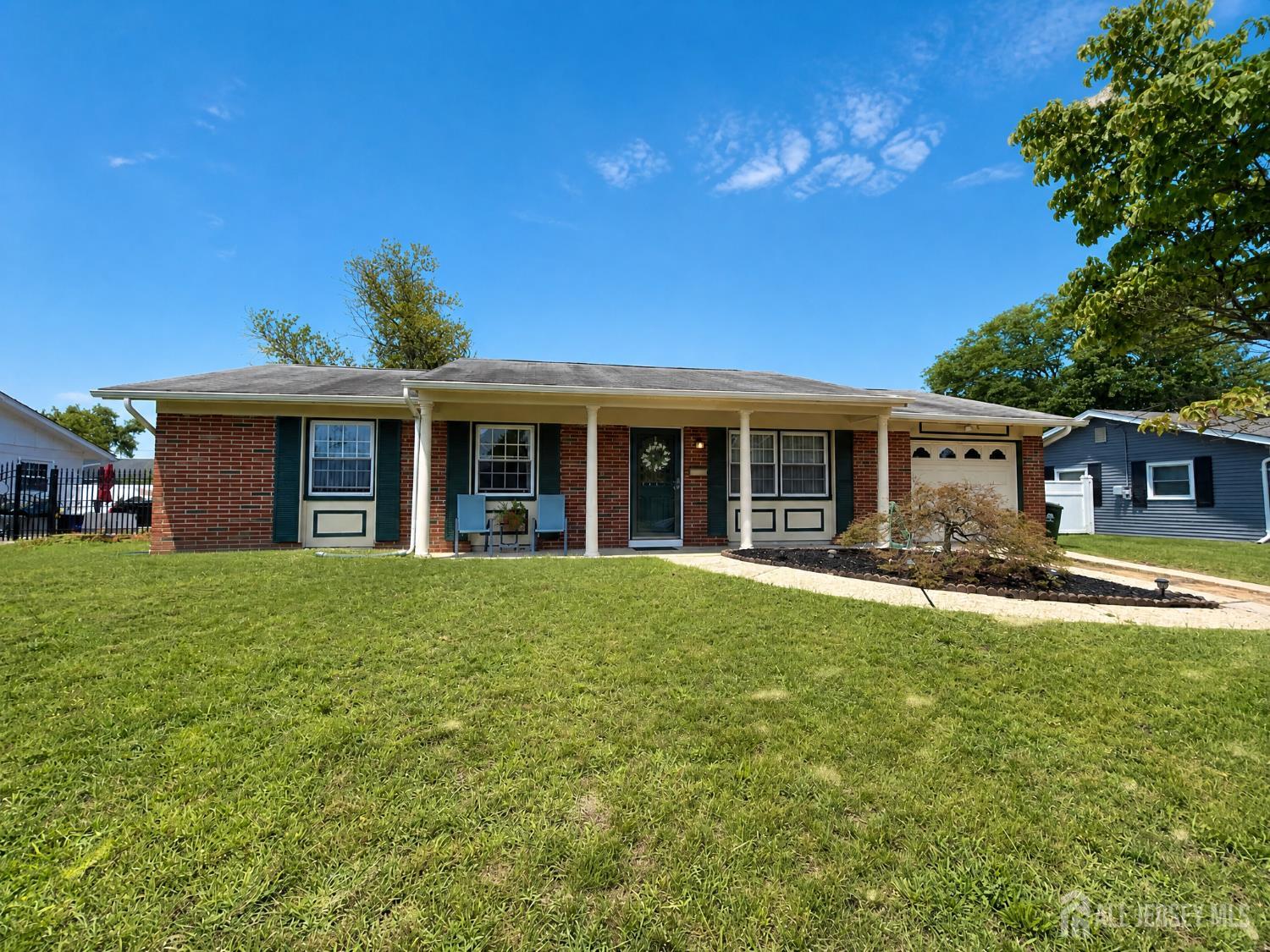 417 Madison Ave, Monroe, NJ 08831