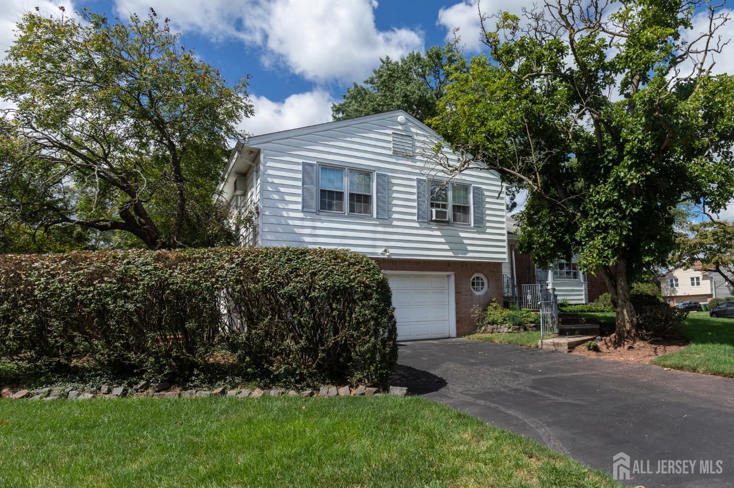 36 Brookfall Rd, Edison, NJ 08817 photo