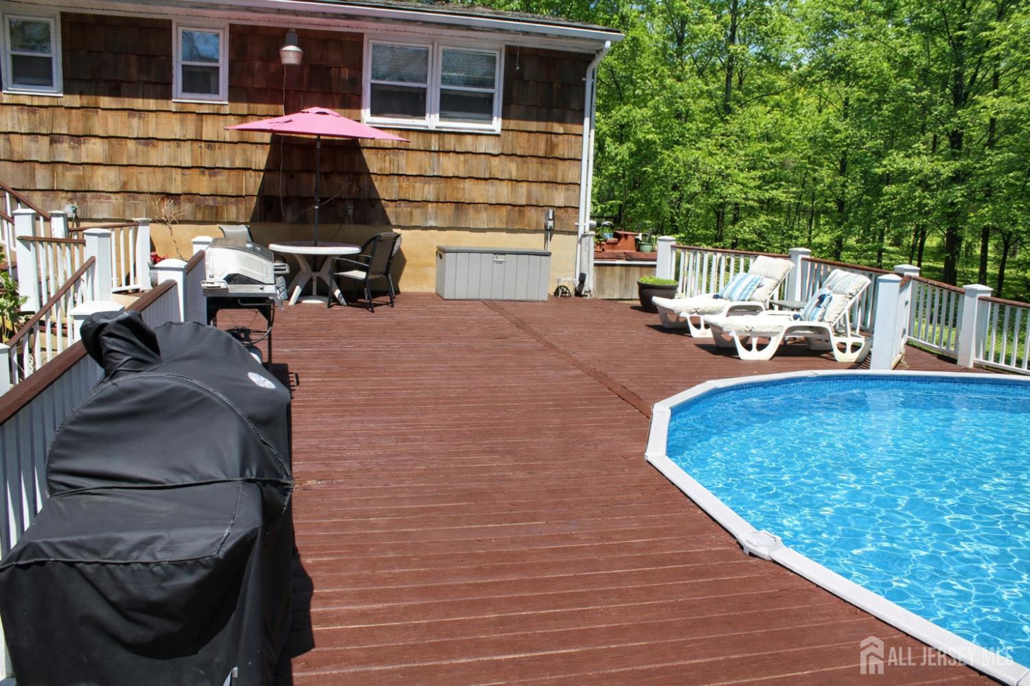 398 Pleasant Valley Rd, Old Bridge, NJ 08857 photo