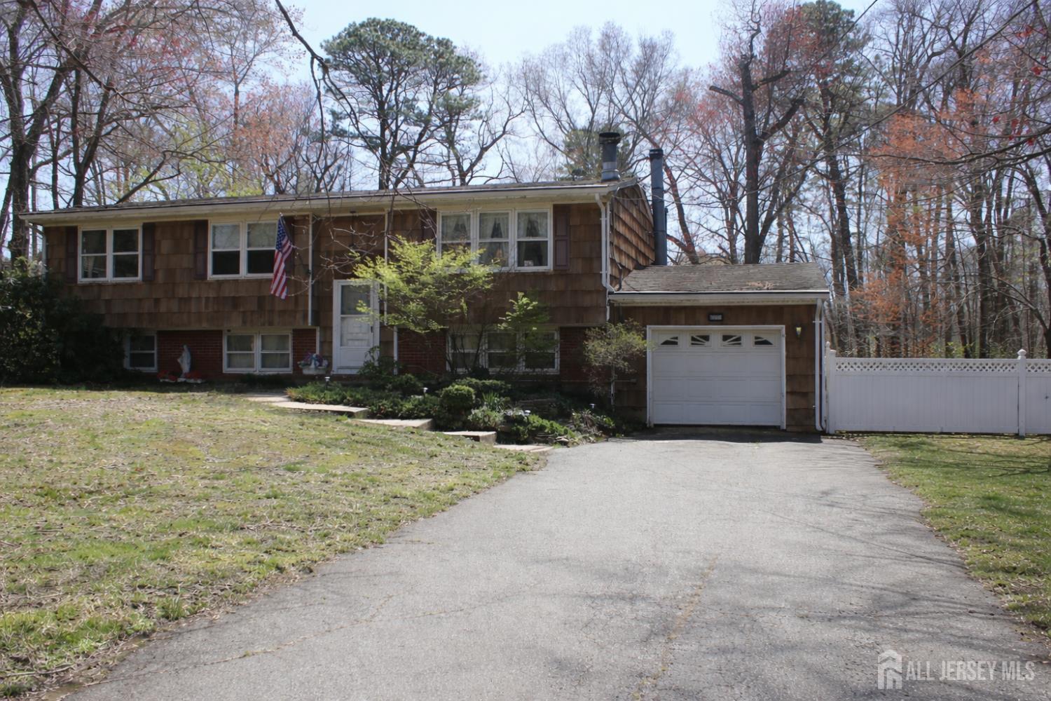 398 Pleasant Valley Rd, Old Bridge, NJ 08857 photo