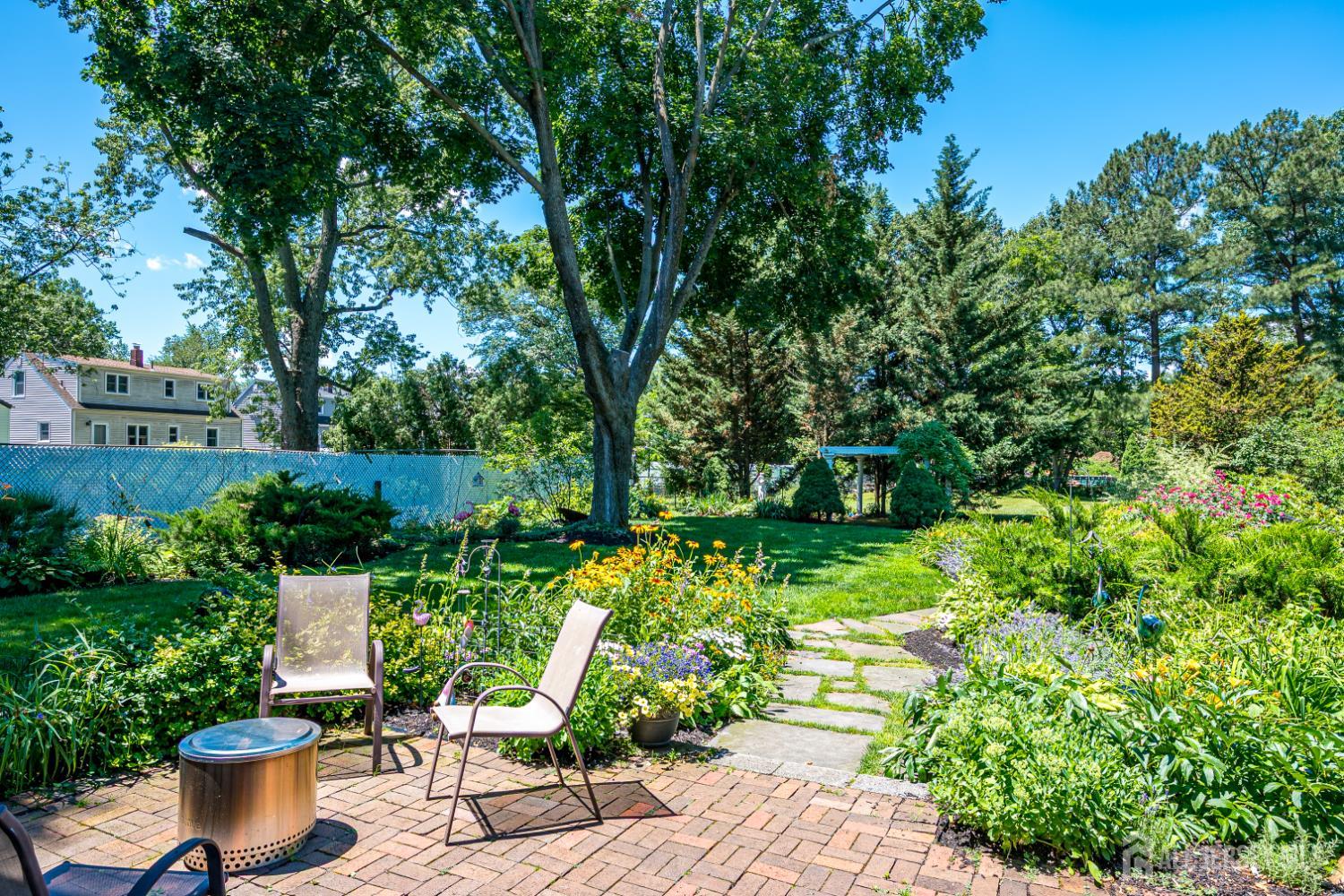 23 Rose St, Metuchen, NJ 08840 photo