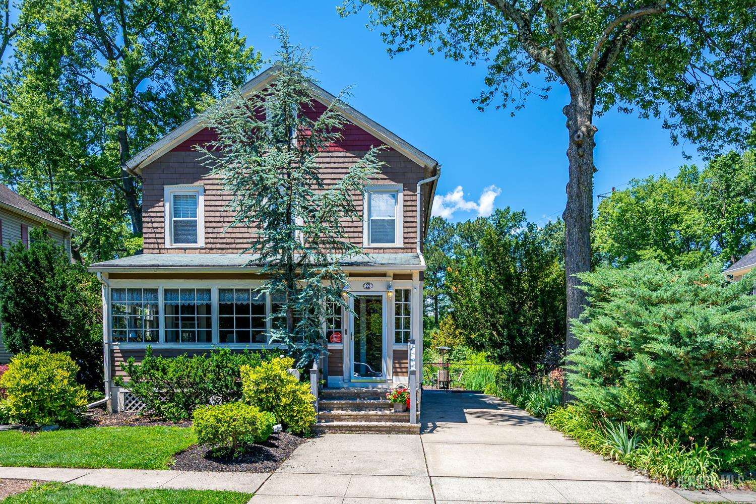 23 Rose St, Metuchen, NJ 08840