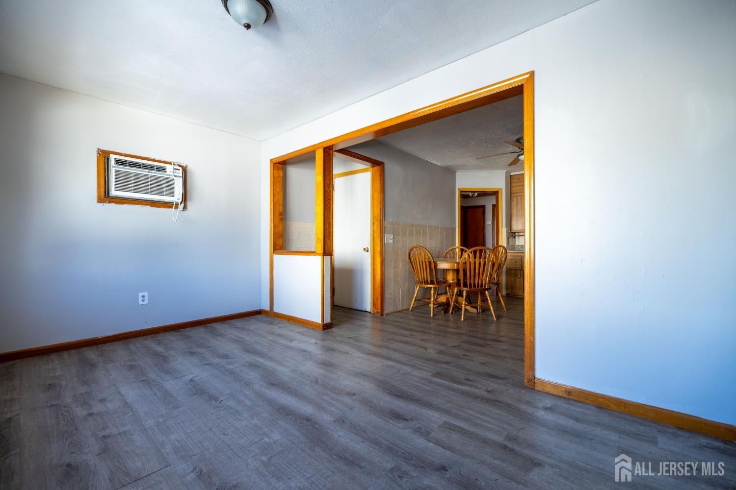 15 Clinton Ave, Keasbey, NJ 08832 photo