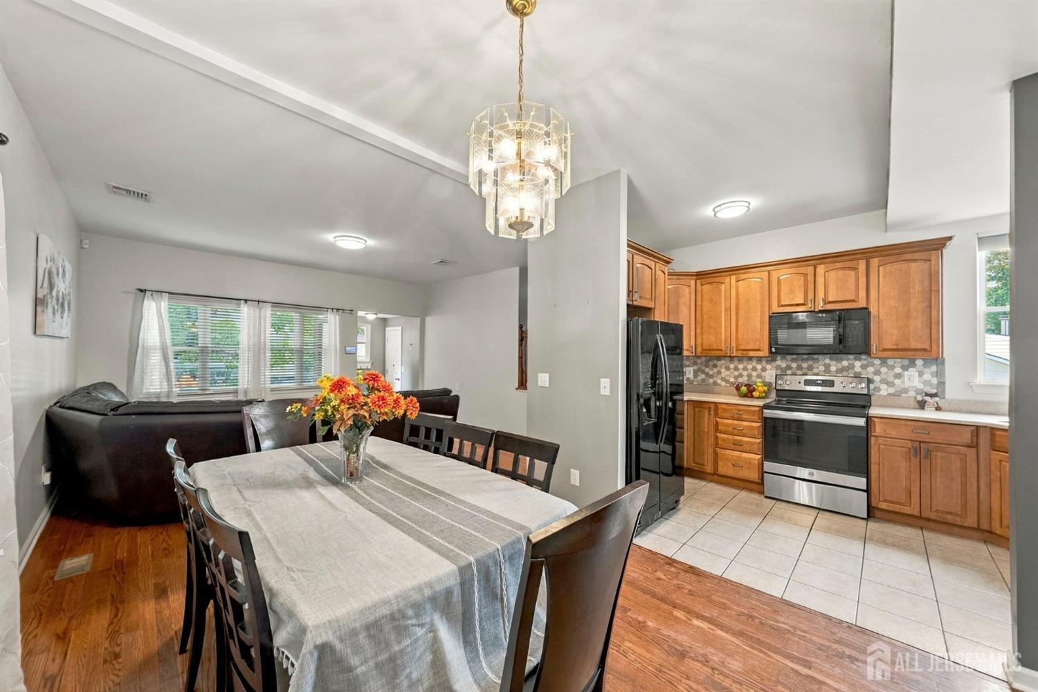 134 Atlantic St, Menlo Park Terrace, NJ 08840 photo