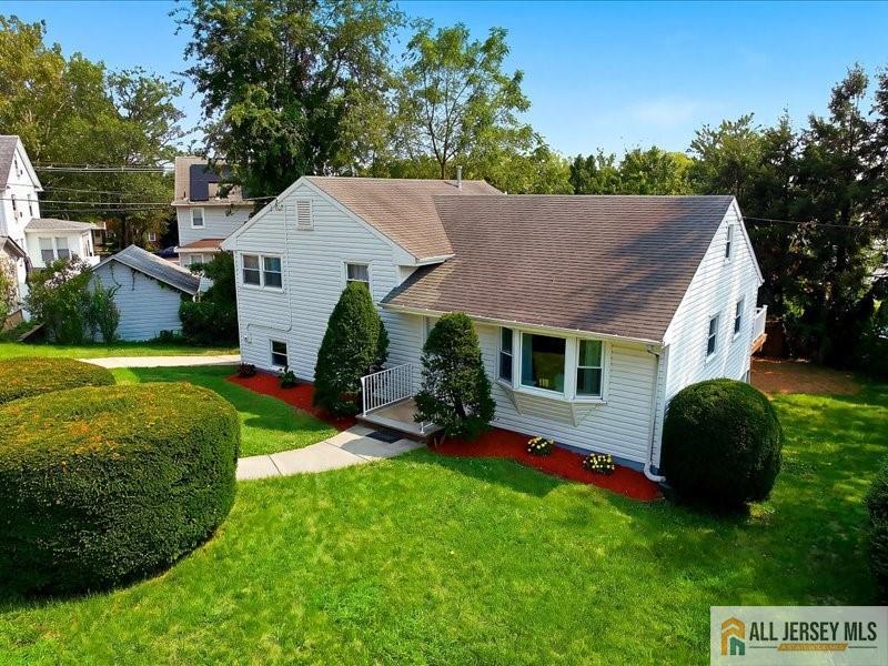 13 Glencourt Ave, Edison, NJ 08837 photo