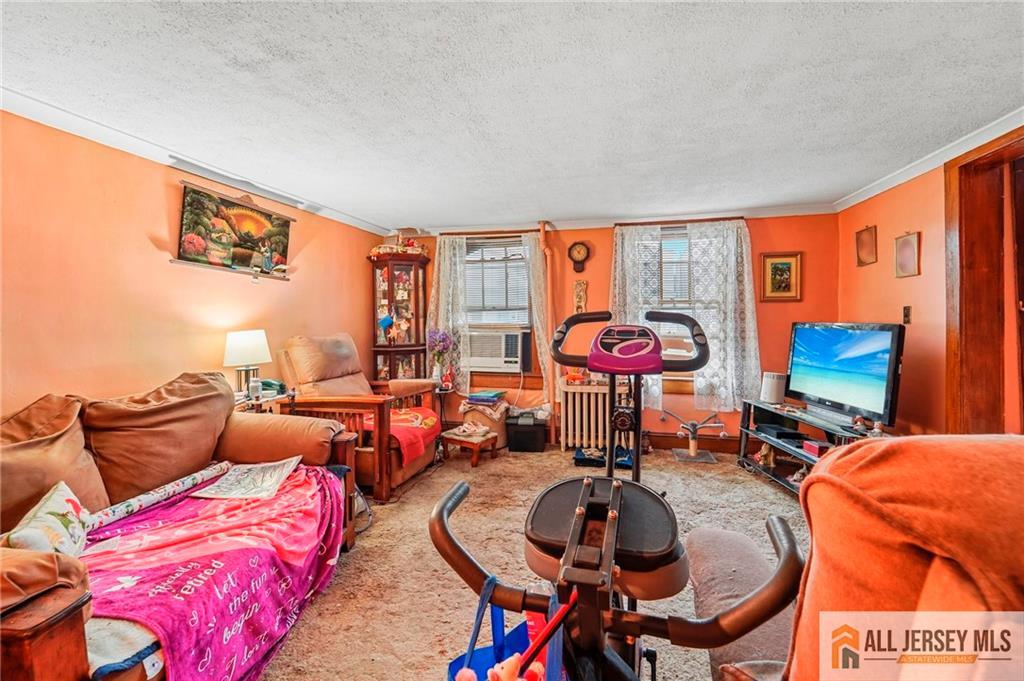 531 Penn St, Perth Amboy, NJ 08861 photo