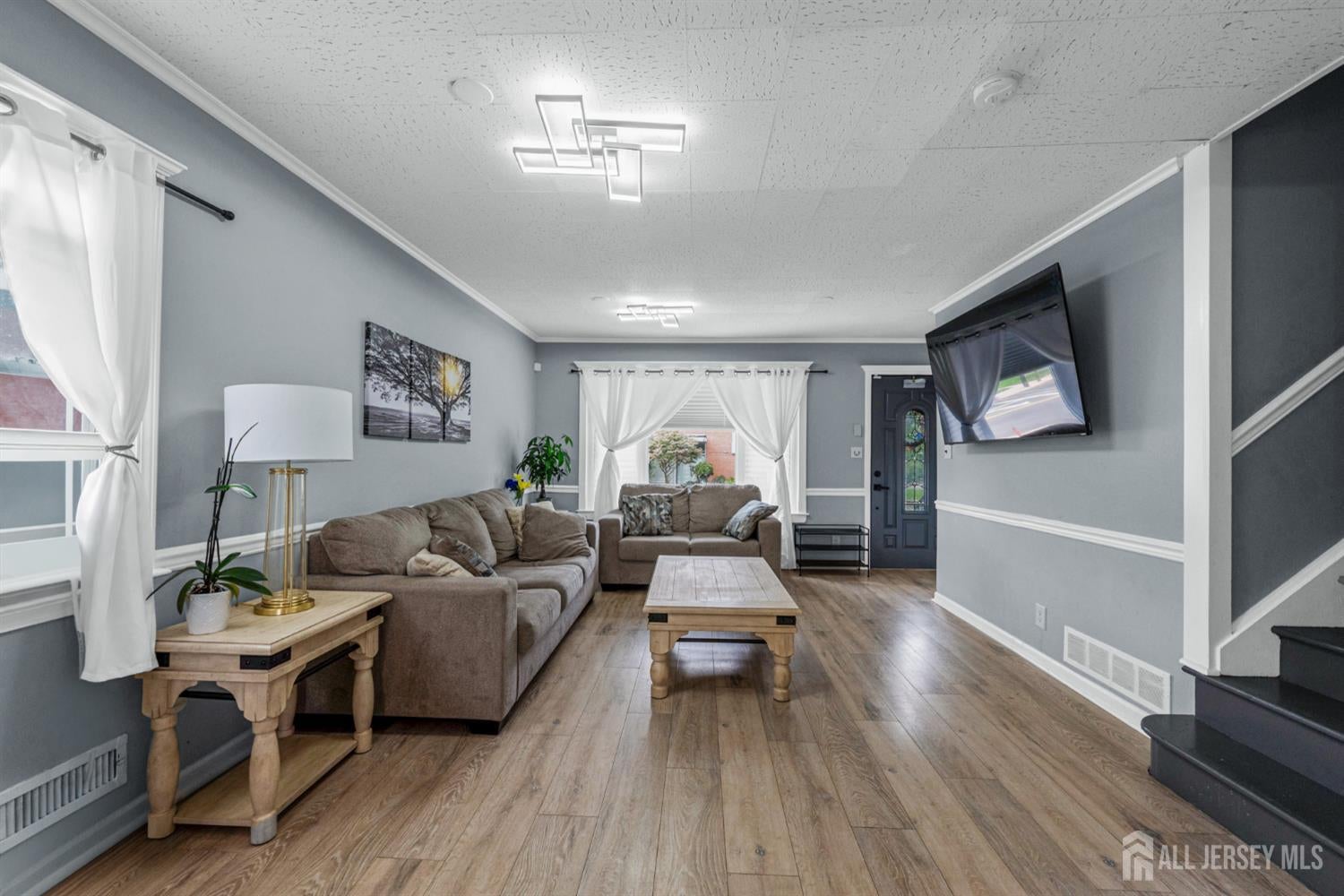 304 Maple Ave, Middlesex, NJ 07080 photo