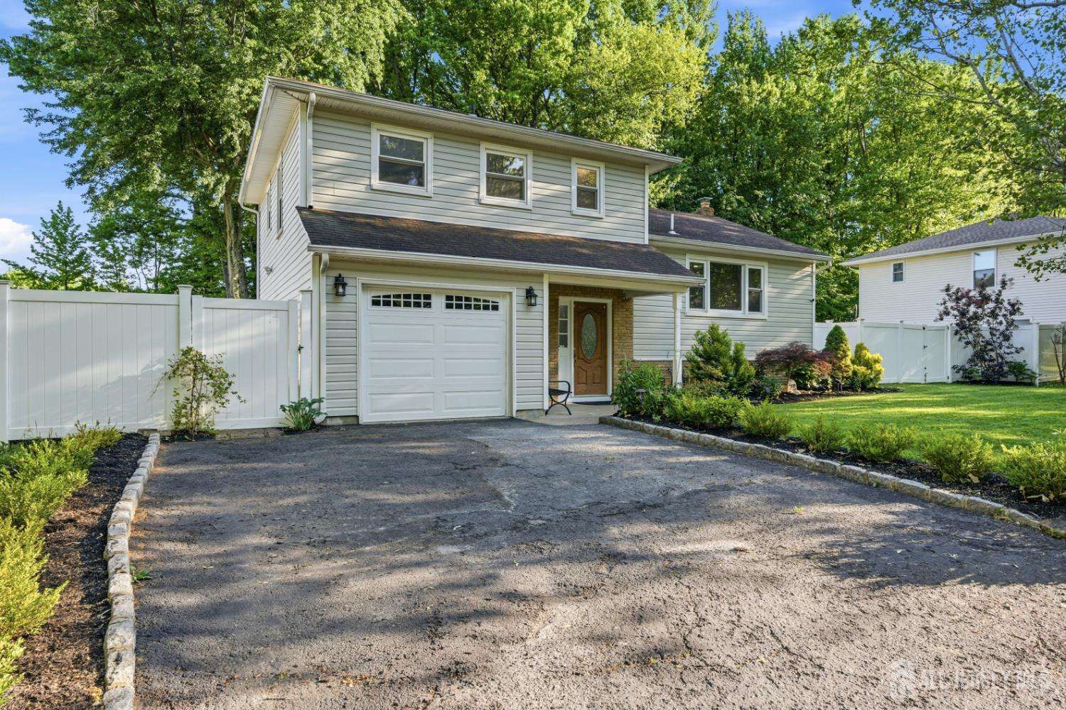5 Mckinley St, Edison, NJ 08820 photo