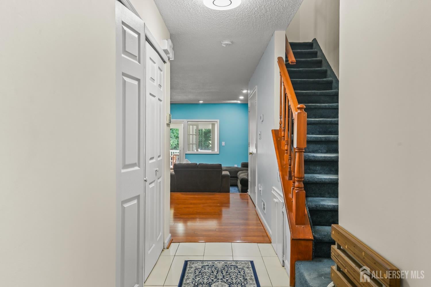 67 Albury Way, North Brunswick, NJ 08902 photo