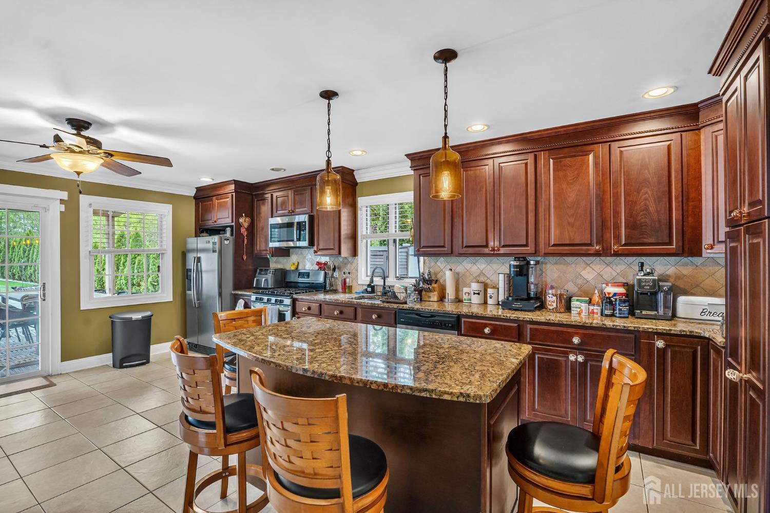 695 Spruce Rd, North Brunswick, NJ 08902 photo