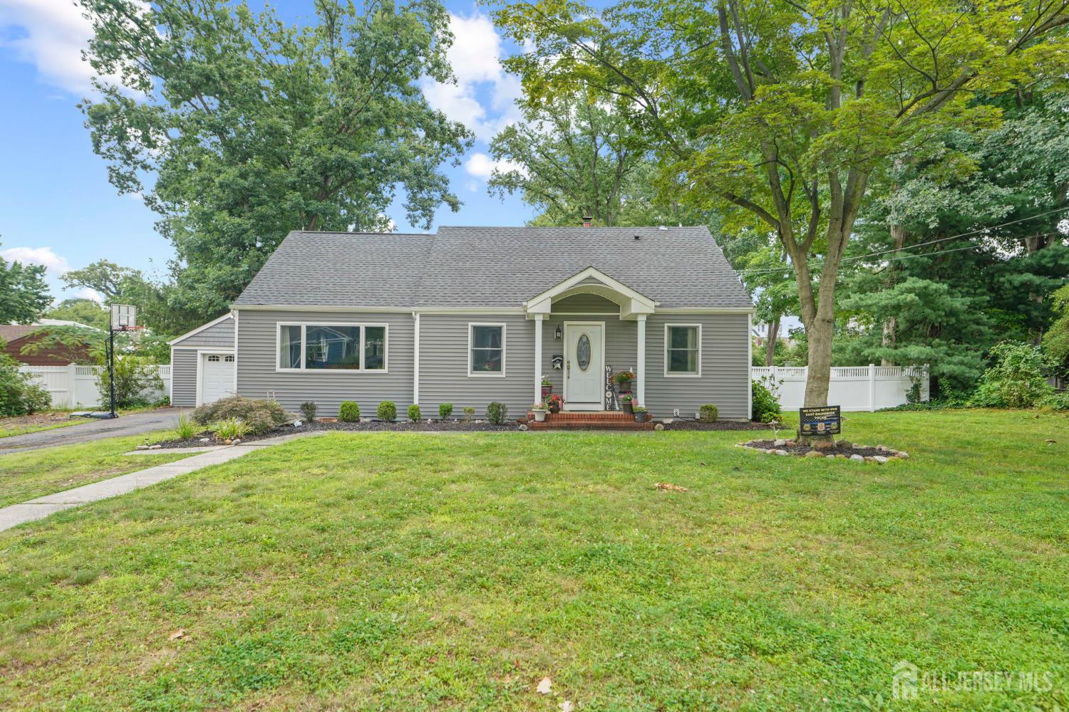 45 Herbert Dr, East Brunswick, NJ 08816
