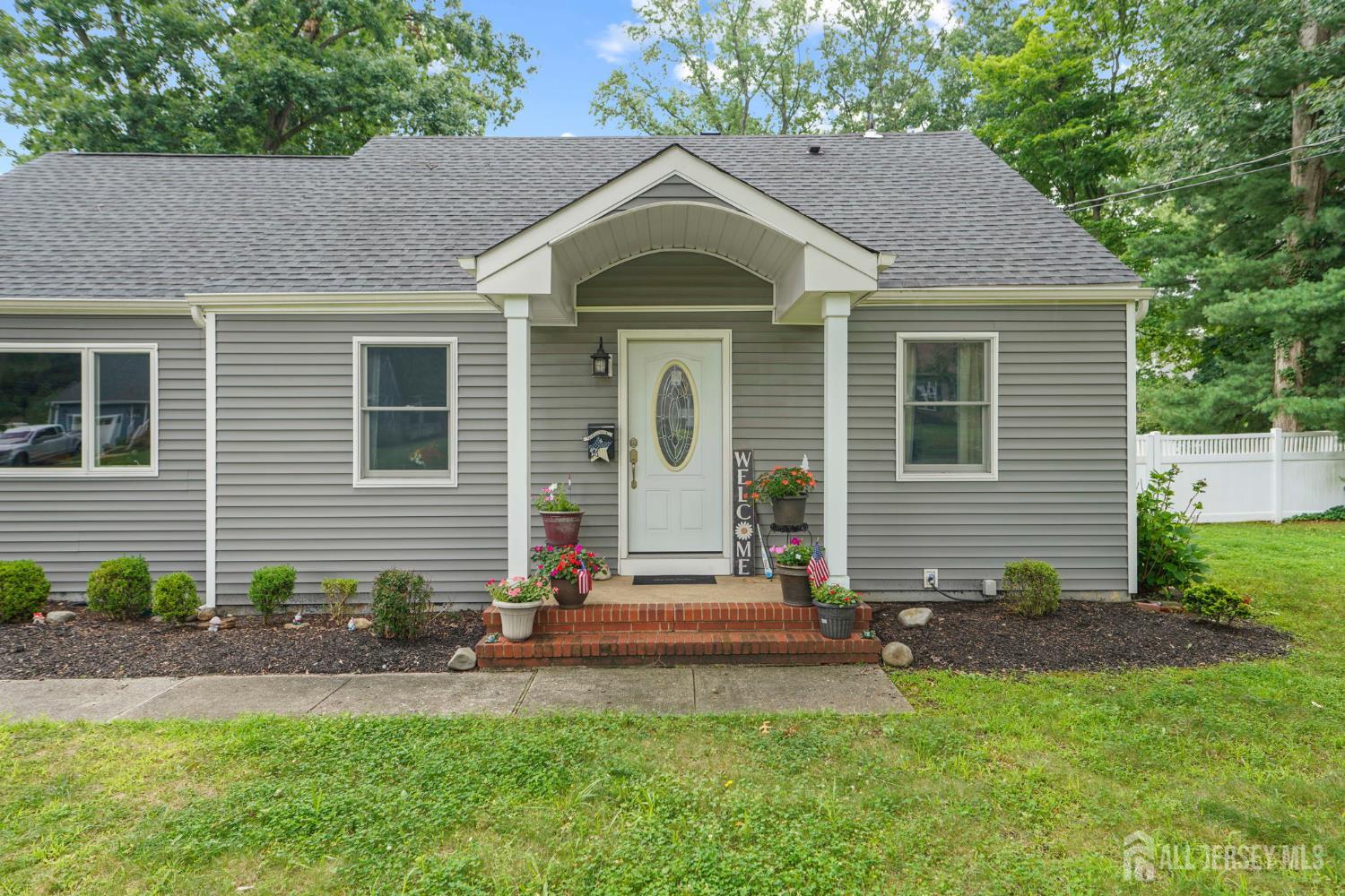 45 N Herbert Dr, East Brunswick, NJ 08816 photo