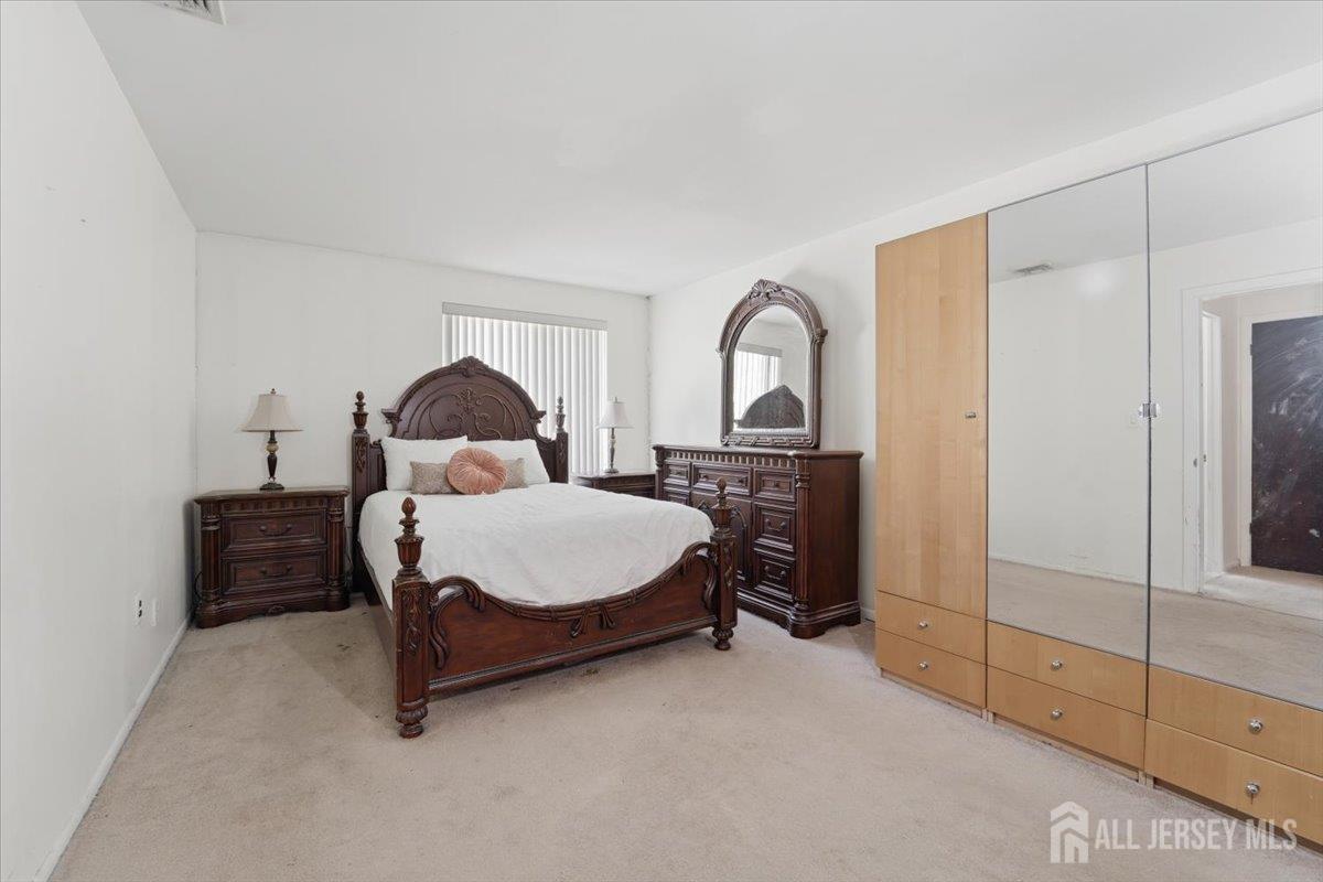 1906 Paterson Plank Rd #3 D, North Bergen, NJ 07047 photo