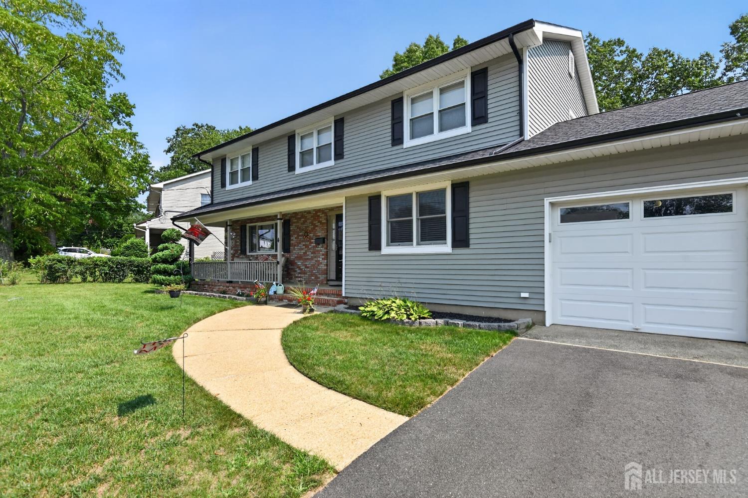 4 Windsor Rd, Howell, NJ 07731 photo