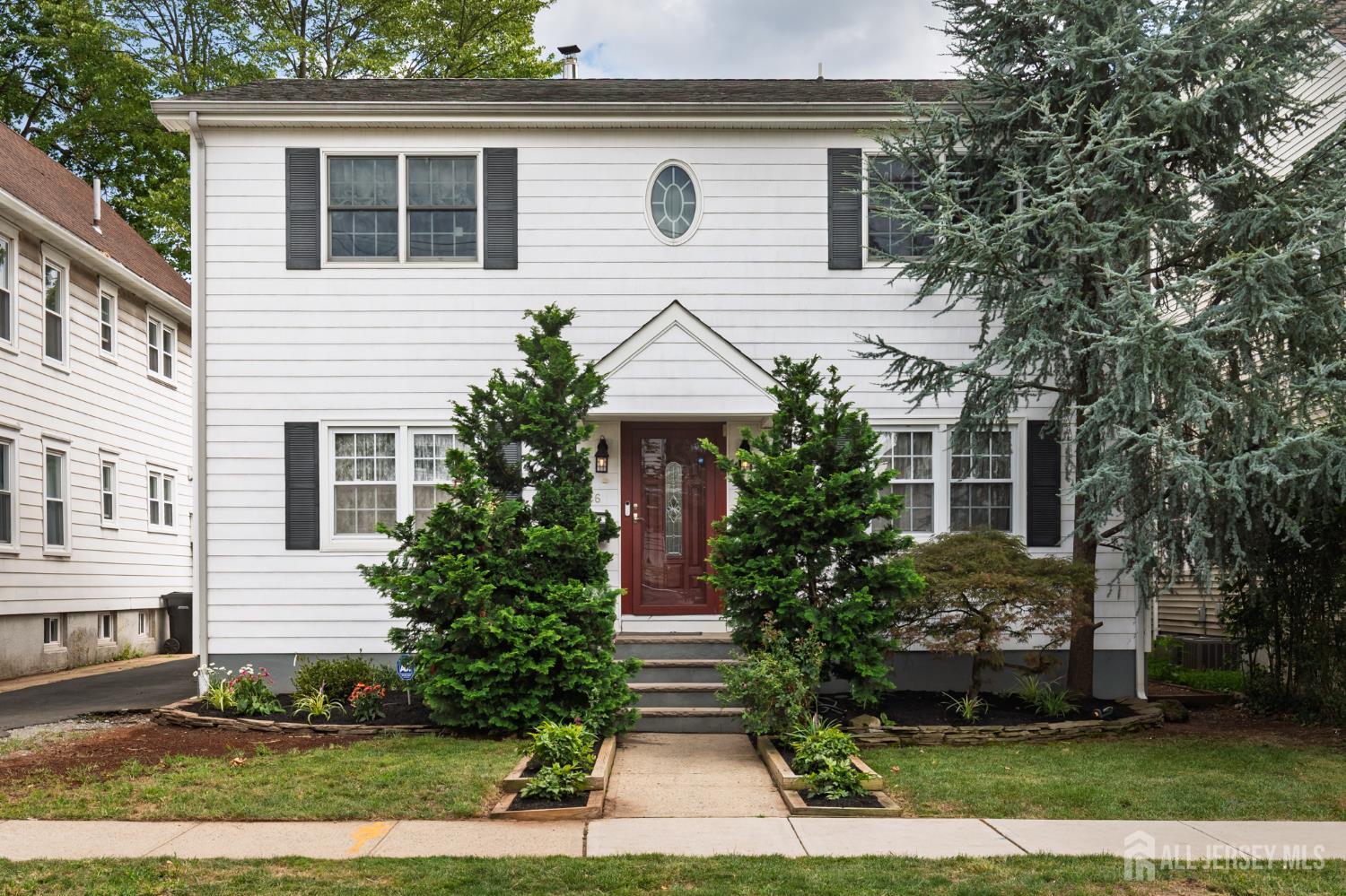 426 Magnolia St, Highland Park, NJ 08904