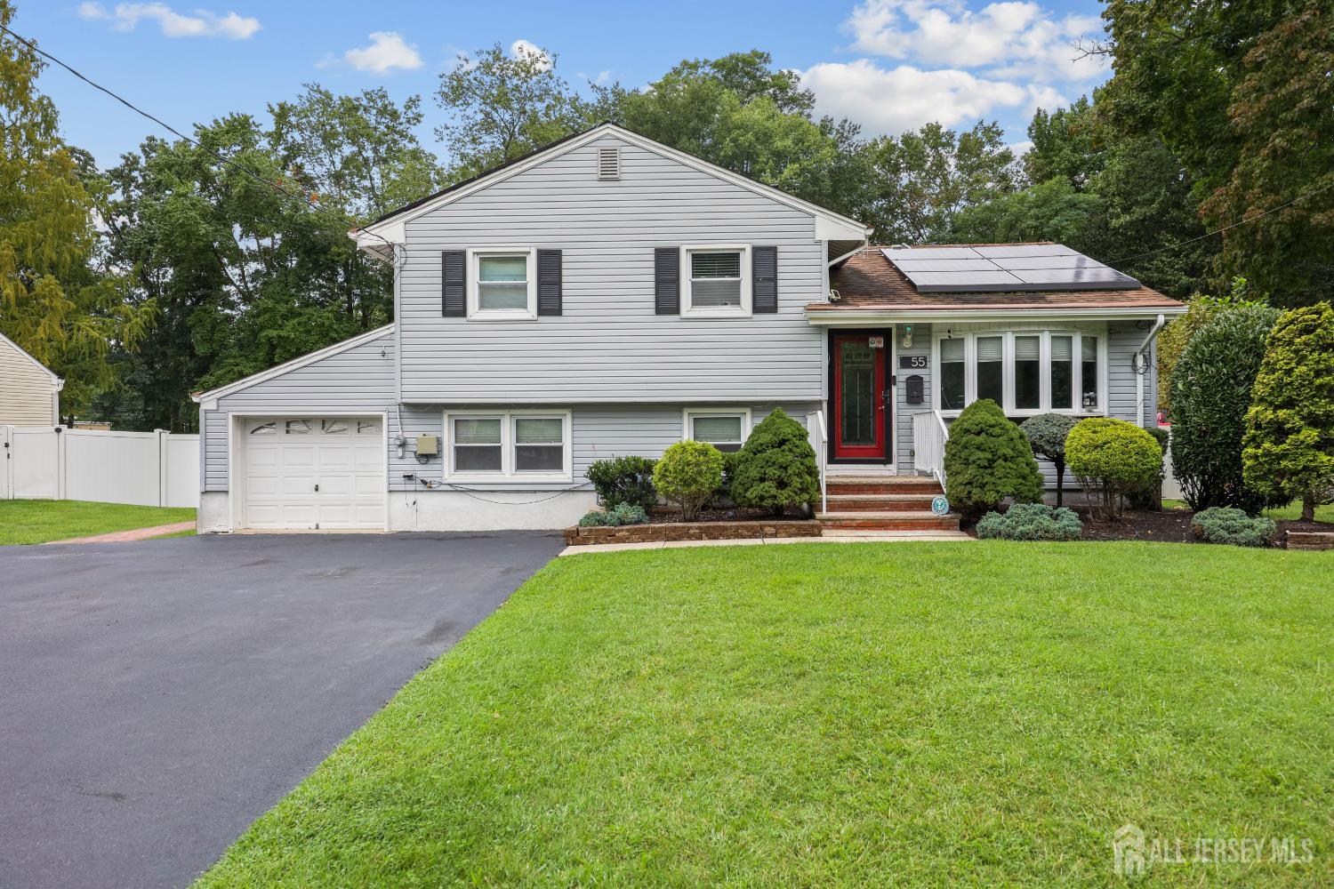 55 Brunswick Ave, Spotswood, NJ 08884