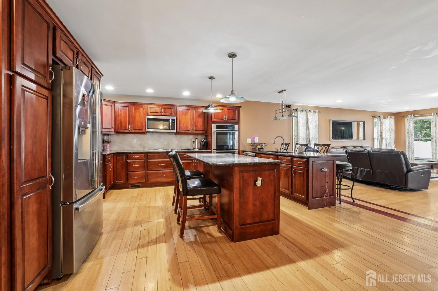 289 Franklin Rd, North Brunswick, NJ 08902 photo