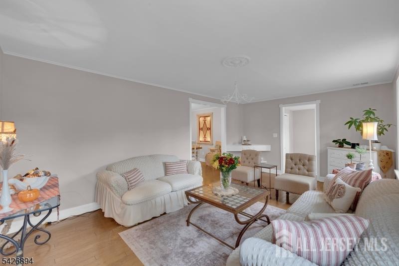 233 Maple Ave, Dunellen, NJ 08812 photo