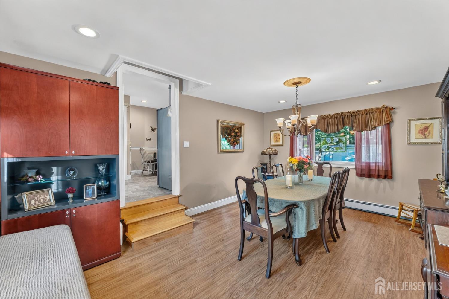 2642 Linder Ave, North Brunswick, NJ 08902 photo