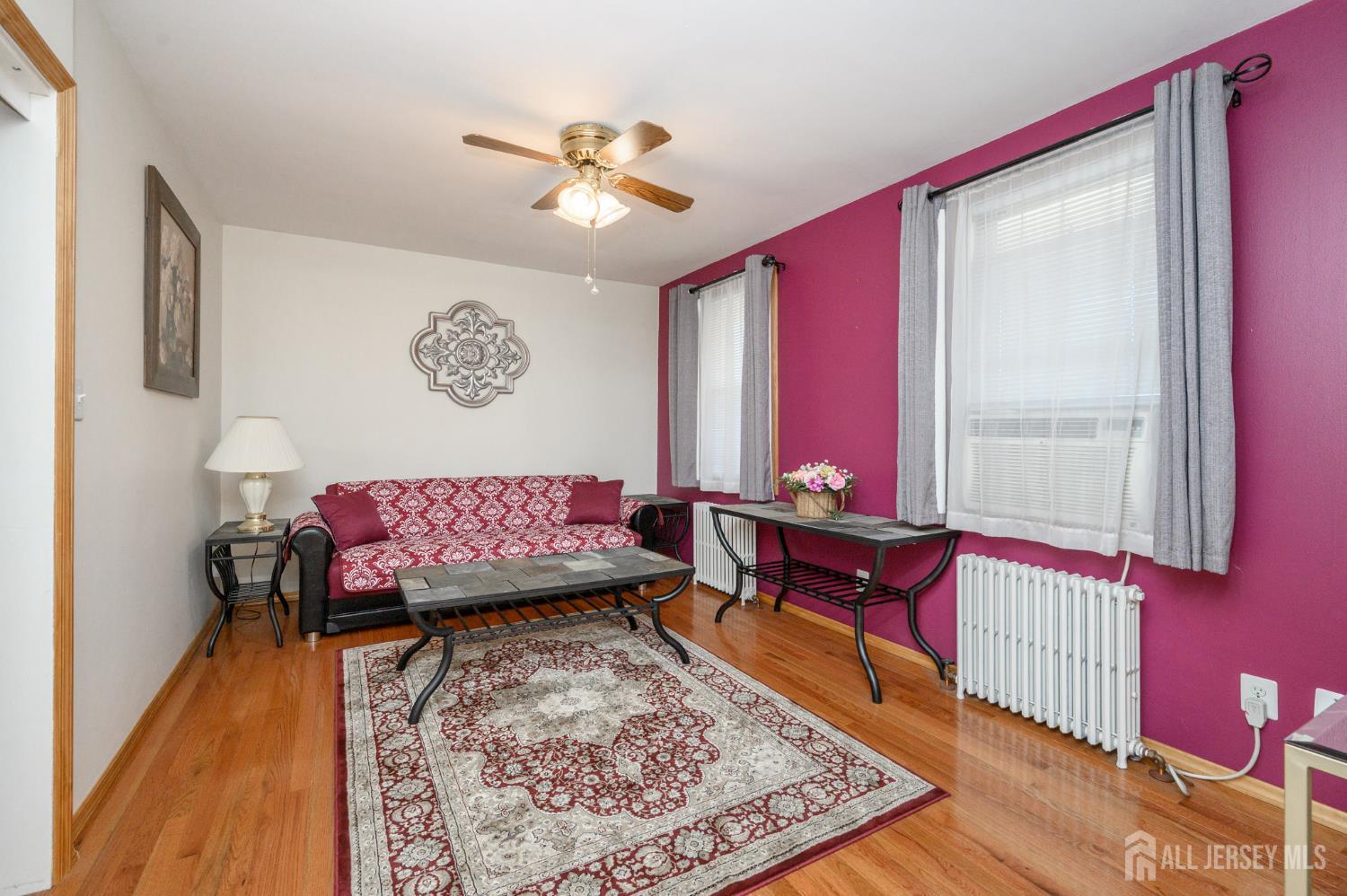 27 S Robert St, Sewaren, NJ 07077 photo