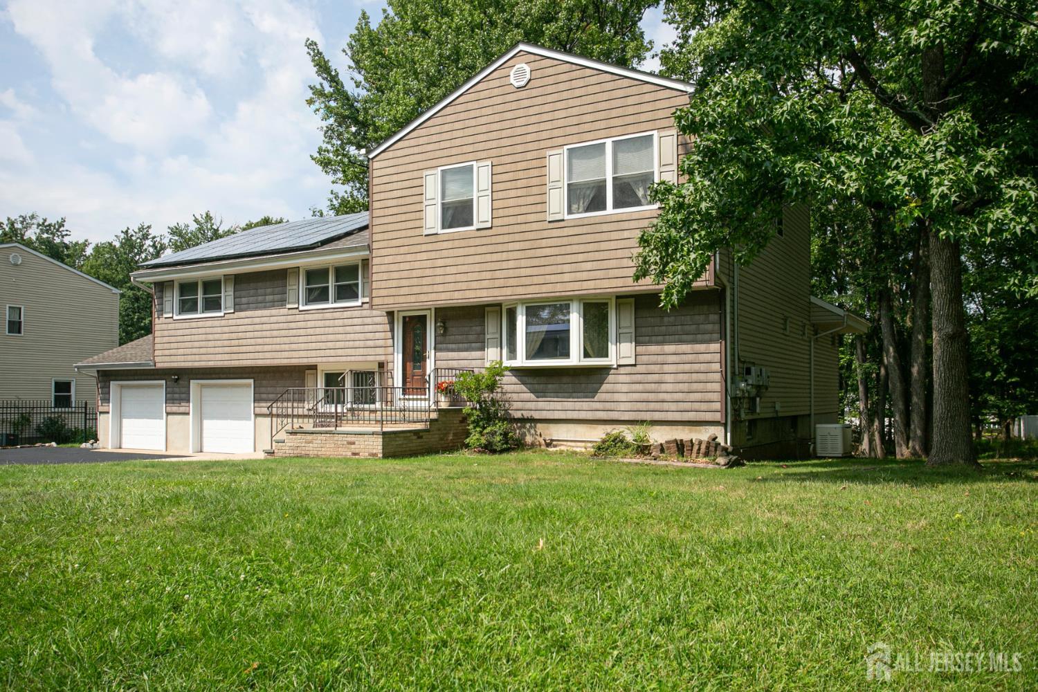 25 Huntington Rd, Edison, NJ 08820 photo