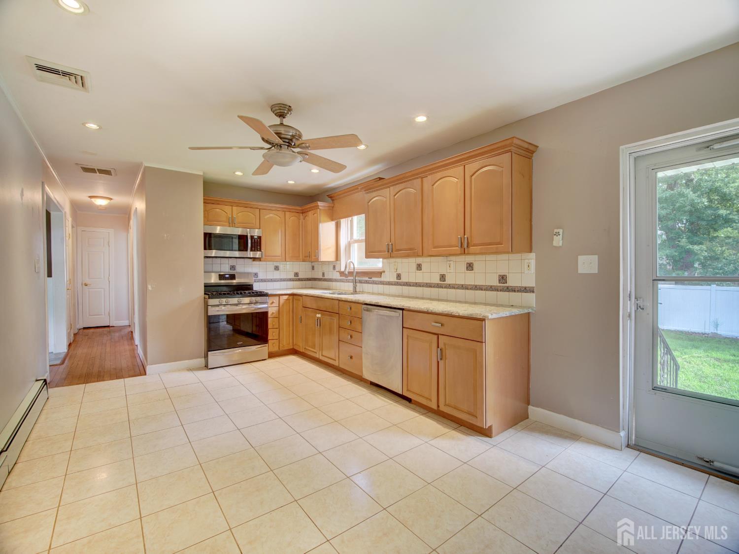 50 Sidney Ave, Spotswood, NJ 08884 photo