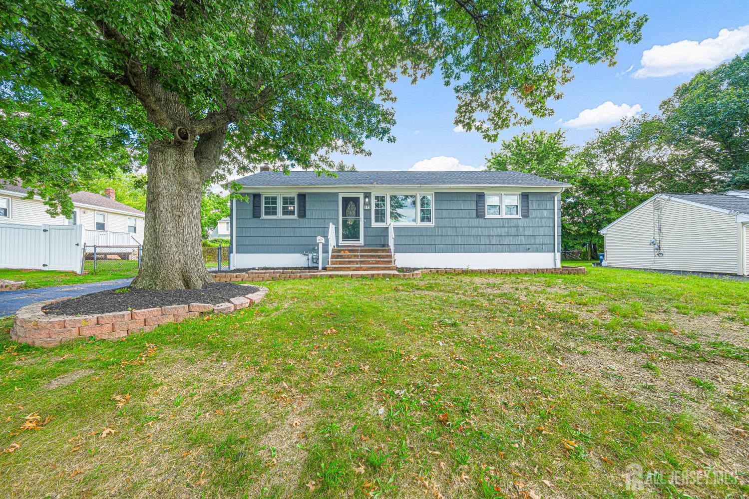 173 Howe Pl, Piscataway, NJ 08854
