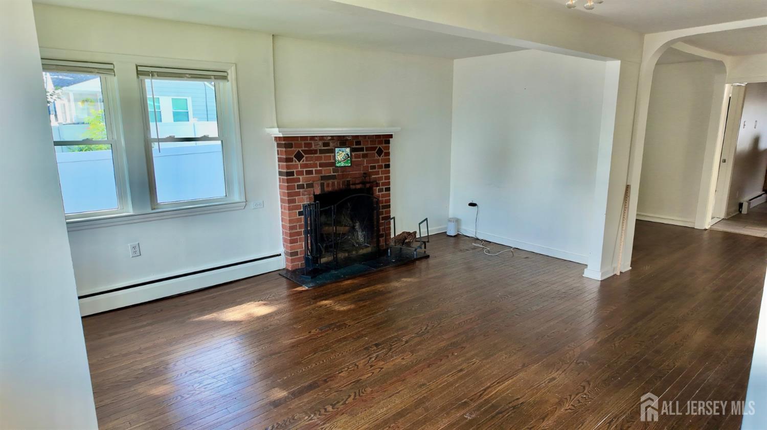 1142 Woodmere Dr, Keyport, NJ 07735 photo